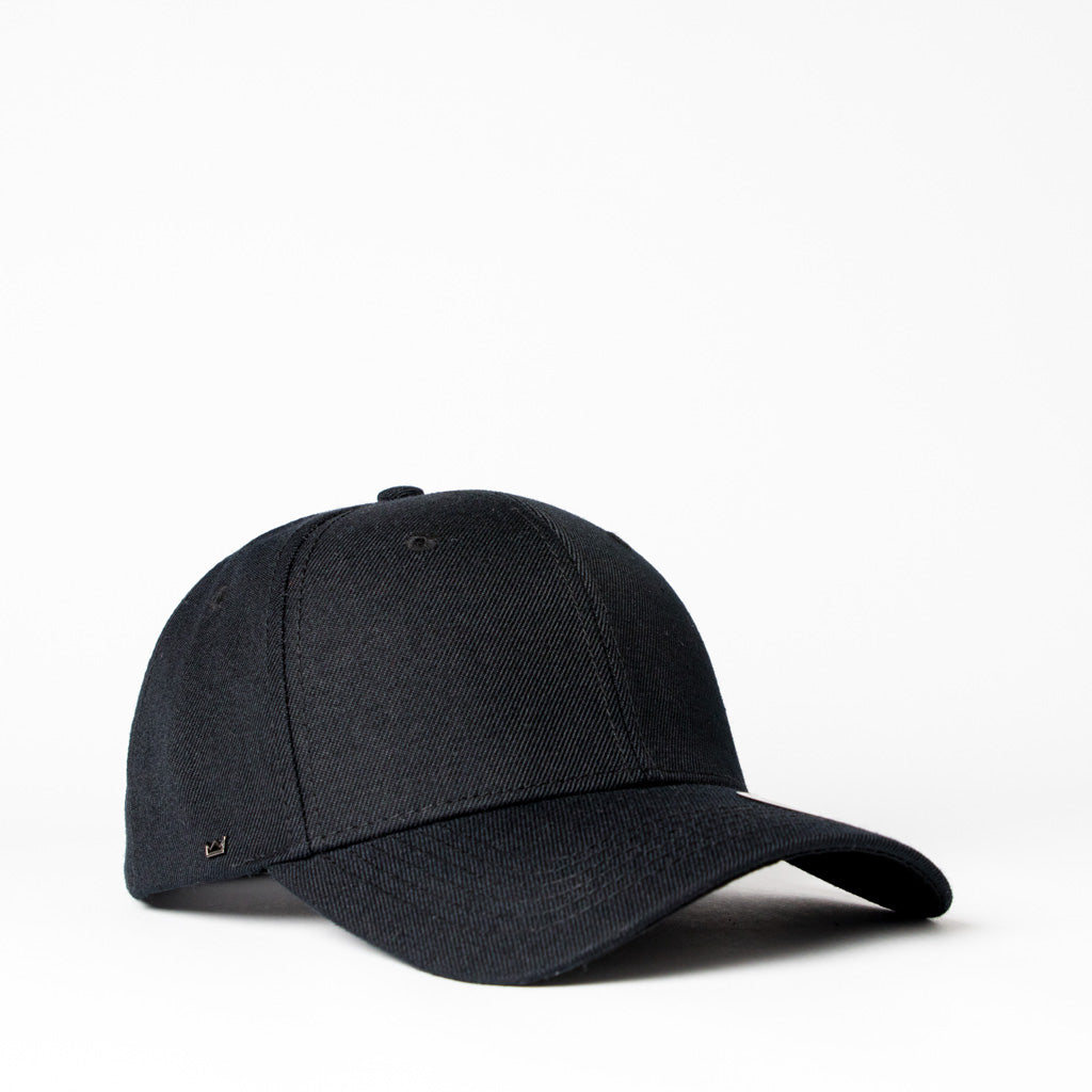 The 6 Panel Curved Peak Snapback