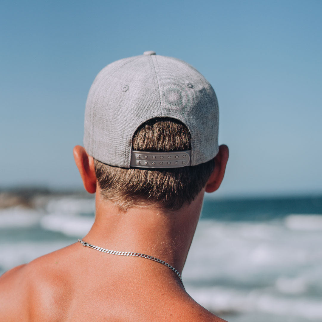 The 6 Panel Curved Peak Snapback