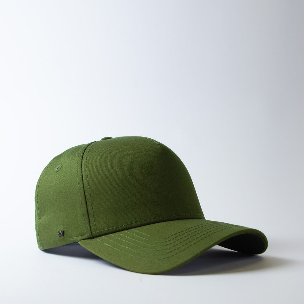 The 5 Panel Curved Peak Snapback